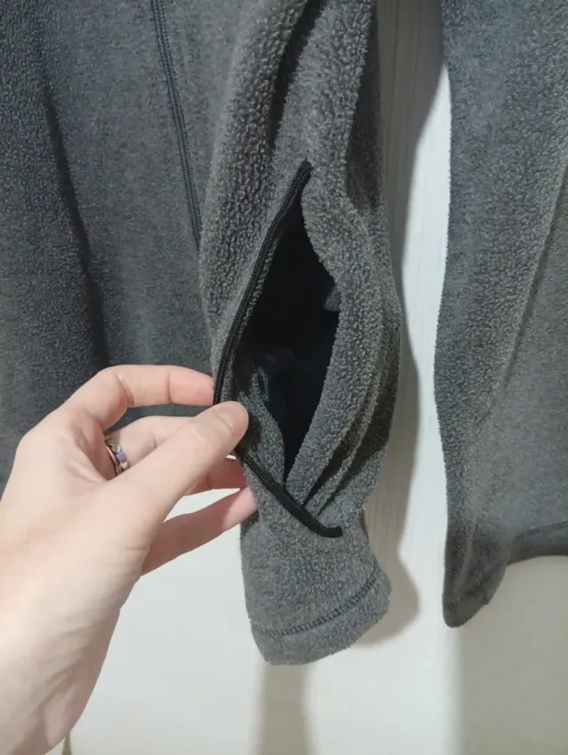 Felpa Sergio Tacchini grigia
Taglia L 