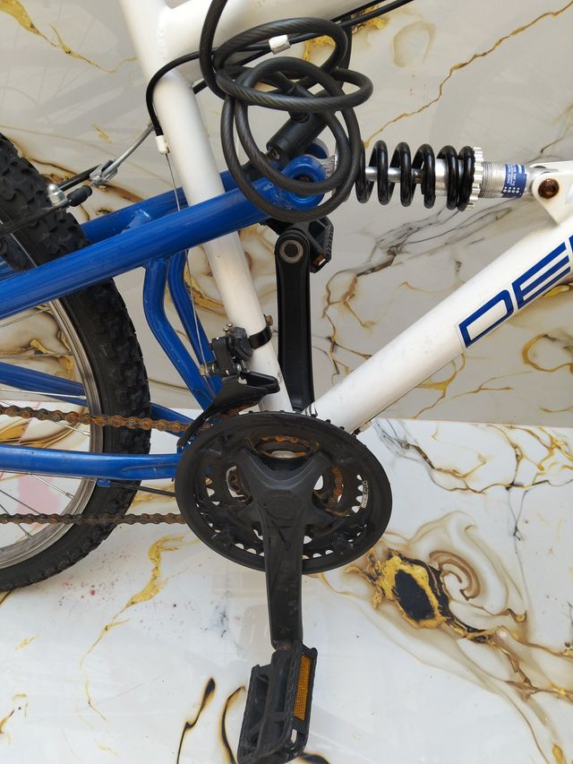 Bicicleta de montaña DENBIKE con garantía .