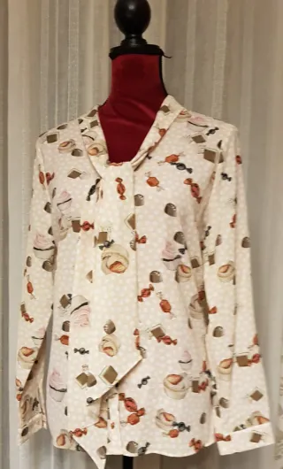 Blusa Bleu D'Azur estampado cupcakes
