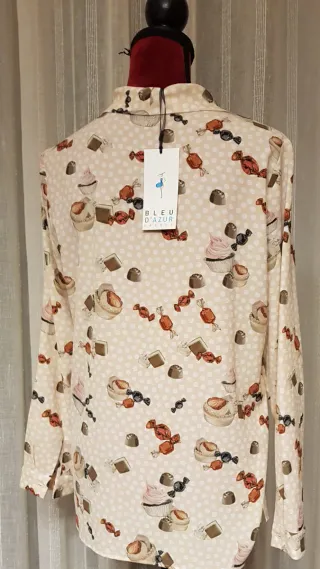 Blusa Bleu D'Azur estampado cupcakes