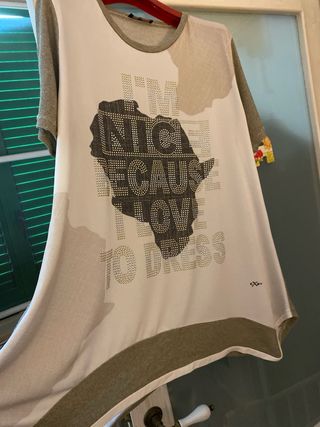 Maglia donna con stampa Africa e strass