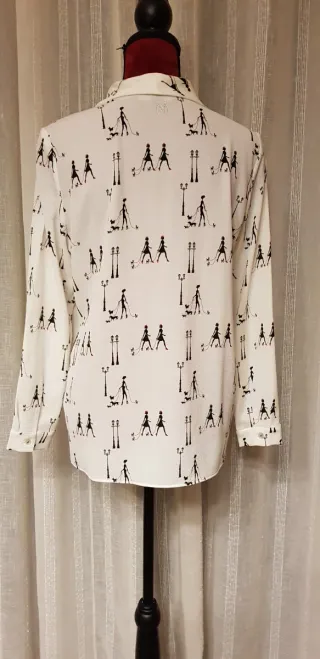 Blusa blanca estampado señoritas