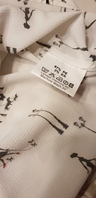 Blusa blanca estampado señoritas