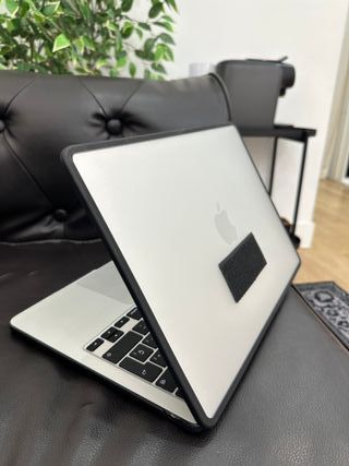 MacBook Air 13 M3 256GB con Garantía