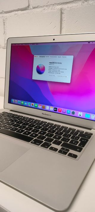 MacBook Air 2017 A1466 Plata + REGALOS
