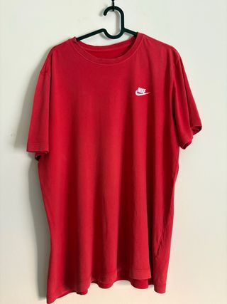 Camiseta Nike Roja Talla M