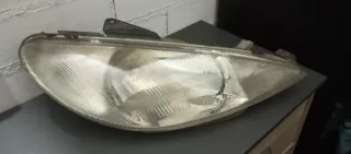 Faro Delantero Derecho Peugeot 206