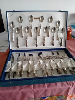 Set posate placcati  in  argento  800