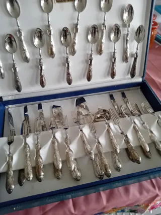 Set posate placcati  in  argento  800