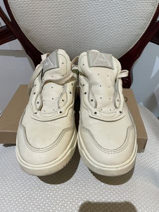 Zapatillas Adidas HU Beige