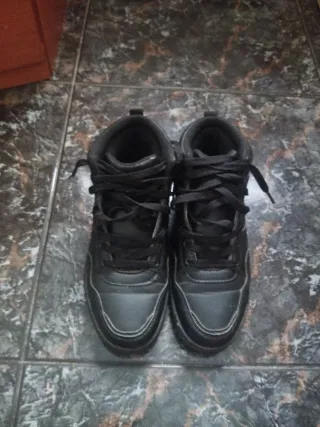 Zapatos negros usados talla 36
