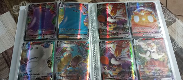Pokemon 200 card più album 