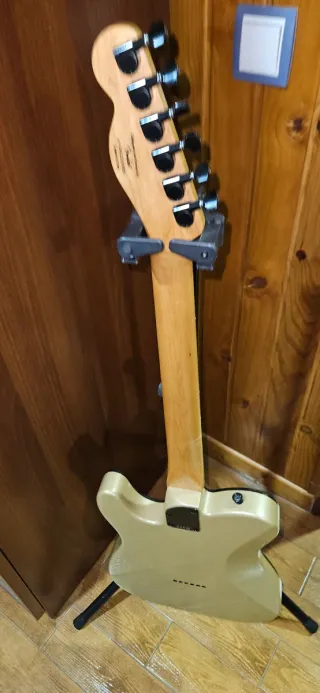 Squier Telecaster Guitarra 
