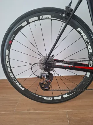 Ruote per bici da strada in carbonio 