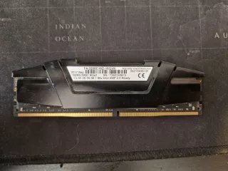 Memoria RAM DDR4 G.Skill RipJaws V 16GB
