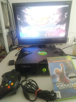 Xbox Clásica Negra + Mando + Juego