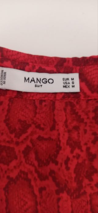 Blusa roja estampado serpiente Mango T. M