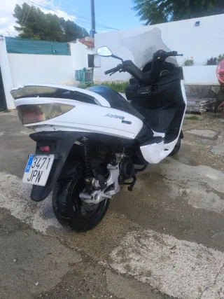 Moto Scooter Riya Adonis Blanca