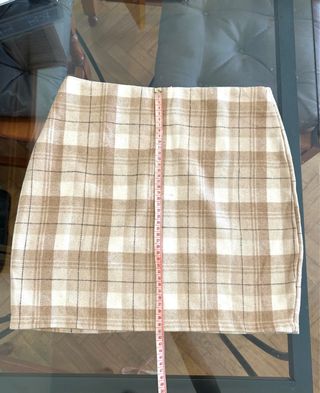Falda de cuadros invierno beige y blanco