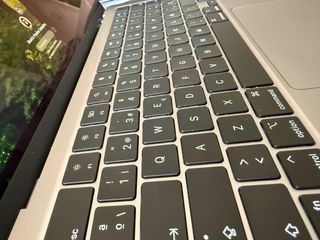 MacBook Air 13 2025 Plata