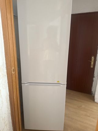 Nevera blanca 2 puertas
