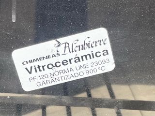 Chimenea metálica negra