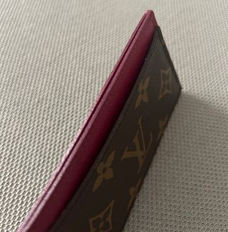 Tarjetero Louis Vuitton Marrón y Fucsia
