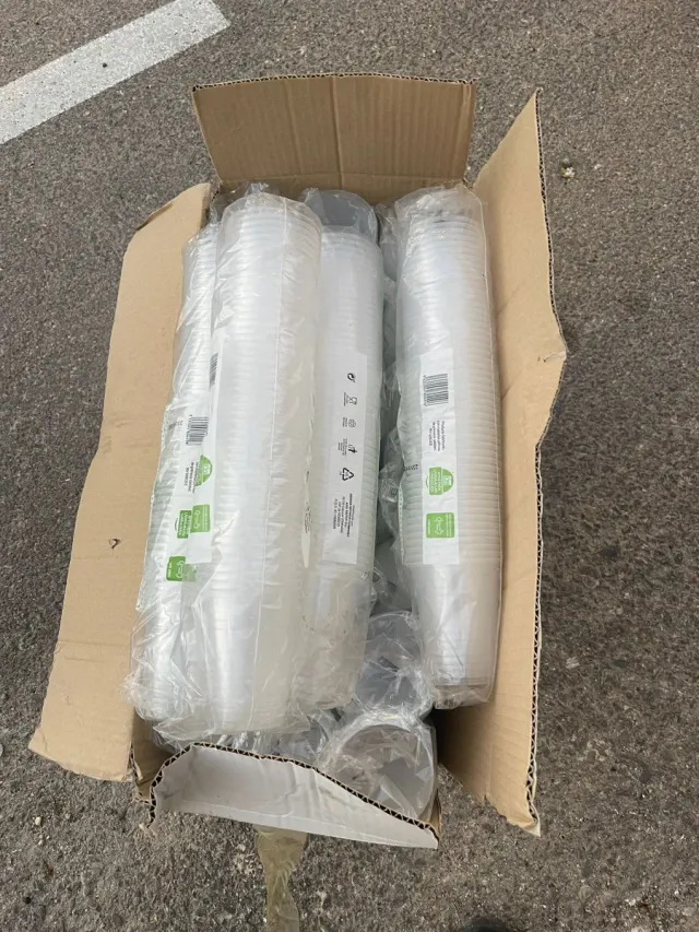 Vasos de plástico transparentes