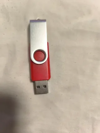 Pen Drive 32GB Vermelho e Prata