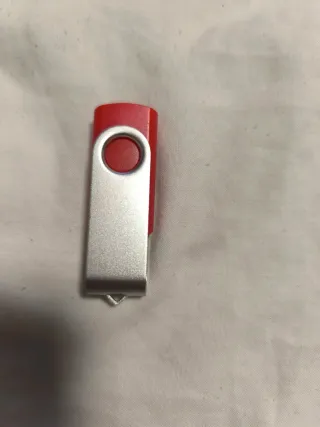 Pen Drive 32GB Vermelho e Prata