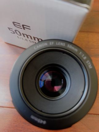 Cámara Canon EOS R6 Mark II Híbrida + lente 50mm