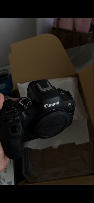 Cámara Canon EOS R6 Mark II Híbrida + lente 50mm