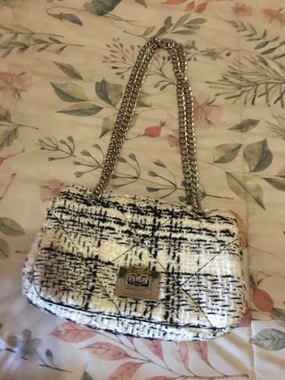 Bolso Parfois tweed blanco y negro