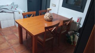 Mobili in legno con mobiletto in pino verniciato ciliegio