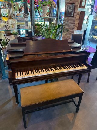 Piano Steck Marrón