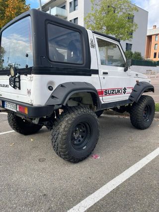 Suzuki Samurai 1990