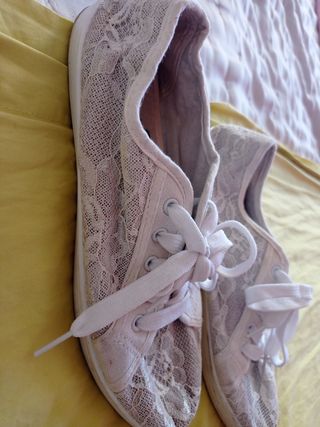 Zapatillas Inside encaje blancas talla 37