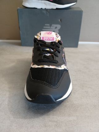 New Balance 997H Talla 37.5