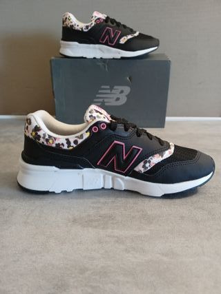 New Balance 997H Talla 37.5