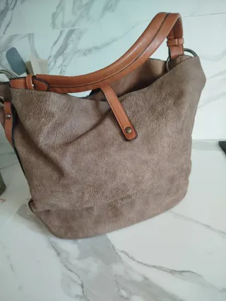 Bolso grande beige y marrón