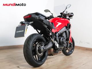 YAMAHA TRACER 9