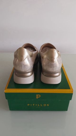Mocasines Pitillos Dorados