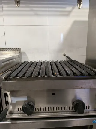 Barbacoa Gas Piedras Volcánicas