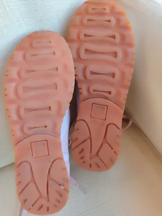 Zapatillas Fila rosas talla 38