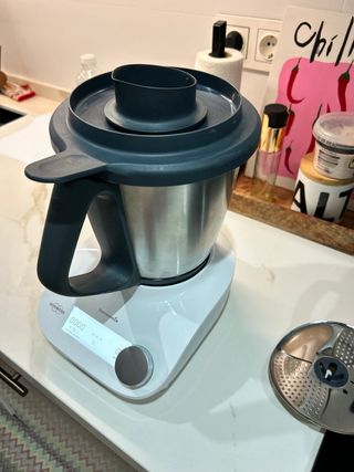 Thermomix TM6 con vaso cubilete y cortador