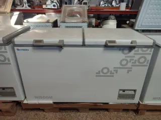ARCÓN CONGELADOR DE 550L