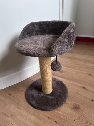 Rascador para gatos con juguete NO ENVIO
