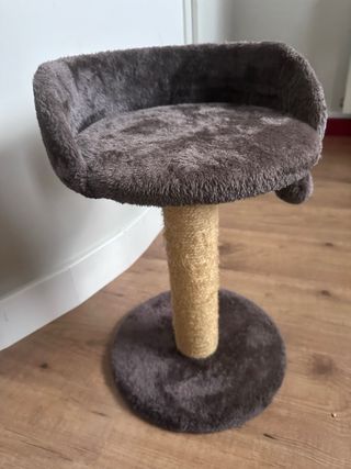 Rascador para gatos con juguete NO ENVIO