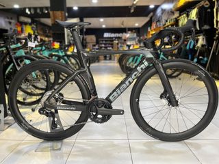 Bianchi Oltre Pro Aero Ultegra