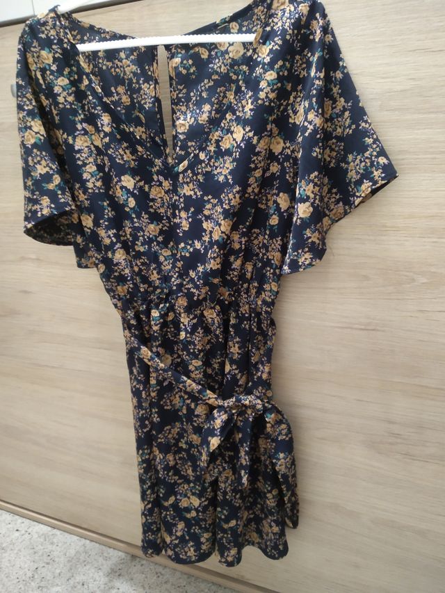 Vestido floral azul y amarillo